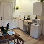 Apartment La